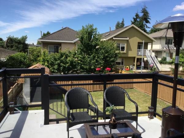 aluminum and glass deck railing, t-top, fascia mounted burnaby